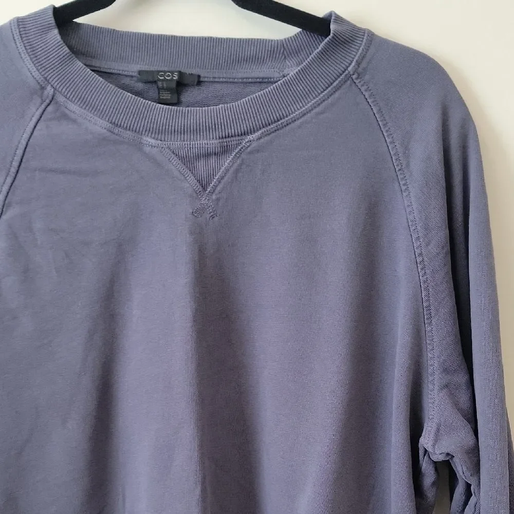 COS in Slate Crewneck Sweater Blue Size US L Quiet Luxury